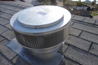 Как сделать вывод вентиляции через крышу